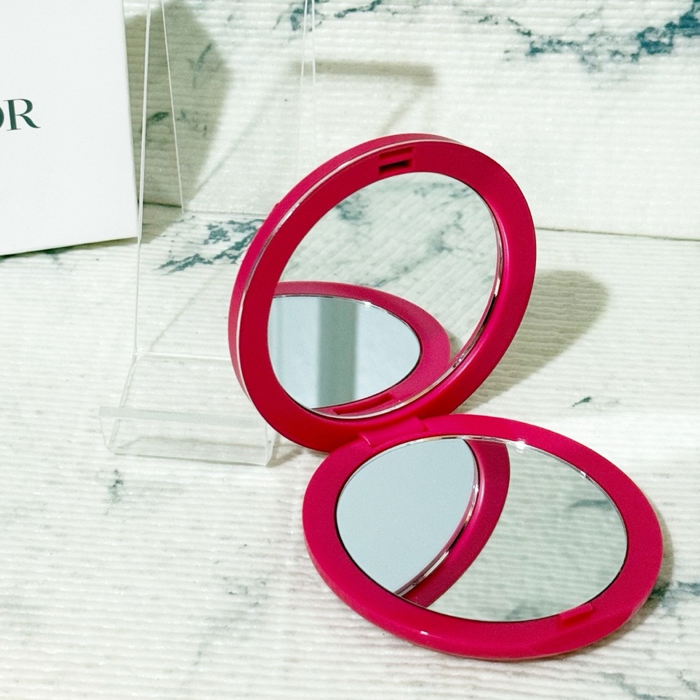 Dior Beauty Fuchsia Pink Quilted Compact Mirror - Picture 9 of 11
